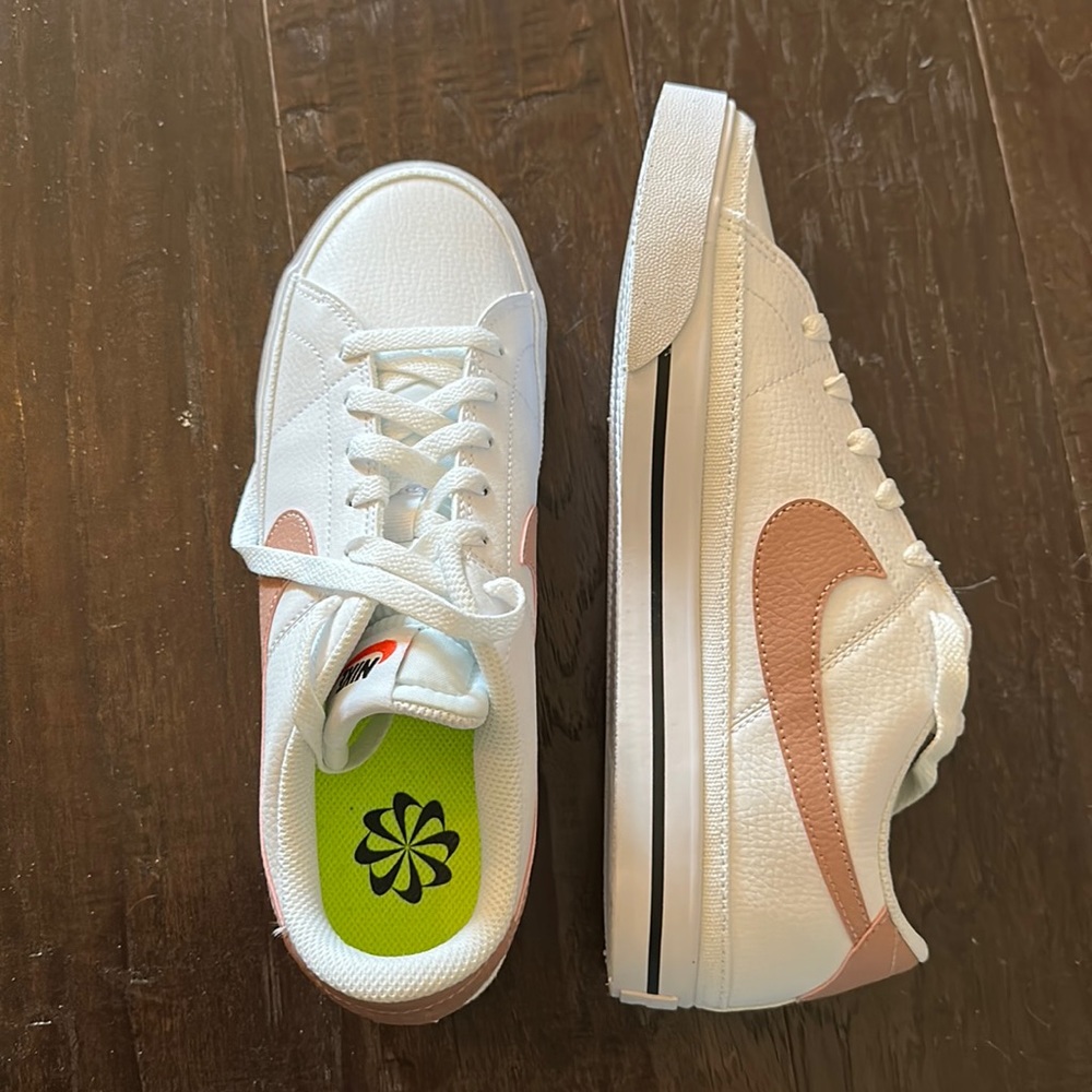 Brand new Nike blazers